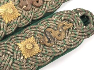 III.Reich, Paar Schulterstücke für einen Justizbeamten und Arzt ?