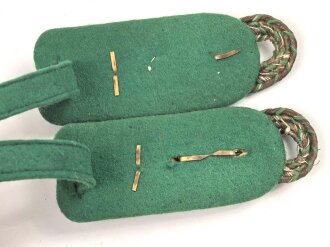 III.Reich, Paar Schulterstücke für einen Justizbeamten und Arzt ?