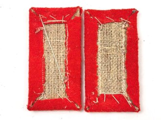 Heer, zwei Ärmelpatten für einen Waffenrock der Artillerie