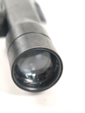 Zielfernrohr ZF 4 Wehrmacht. Hersteller ddx. Klare Durchsicht , Absehen deutlich, Verstellung gängig. Sehr guter Gesamtzustand