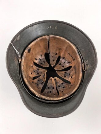 Stahlhelm Modell 1940 für Angehörige des Heeres. In allen Teilen originales und zusammengehöriges Stück, Hersteller ET64