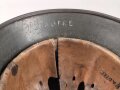 Stahlhelm Modell 1940 für Angehörige des Heeres. In allen Teilen originales und zusammengehöriges Stück, Hersteller ET64