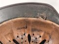 Stahlhelm Modell 1940 für Angehörige des Heeres. In allen Teilen originales und zusammengehöriges Stück, Hersteller ET64