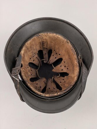 Stahlhelm Modell 1940 für Angehörige des Heeres. In allen Teilen originales und zusammengehöriges Stück, Hersteller Q64