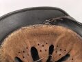 Stahlhelm Modell 1940 für Angehörige des Heeres. In allen Teilen originales und zusammengehöriges Stück, Hersteller Q64