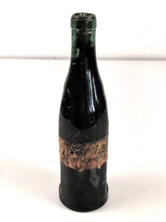 Brandflasche der Wehrmacht, guter Zustand. Ungereinigt, das Etikett " Feuergefährlich"in Teilen  erhalten. Selten