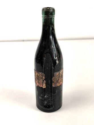 Brandflasche der Wehrmacht, guter Zustand. Ungereinigt, das Etikett " Feuergefährlich"in Teilen  erhalten. Selten