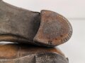 Kaiserreich, Paar Halbschuhe zum Waffenrock. Eigentumspaar für einen Offizier . Mit Sporenauflage, Etikett " Deutscher Offizier Verein". Leder weich, Sohlenlänge 31cm