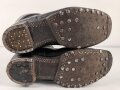 Paar Stiefel für Unteroffiziere der Wehrmacht. Stark getragenes Eigentumspaar, Sohlenlänge knapp über 30cm. Ungereinigt