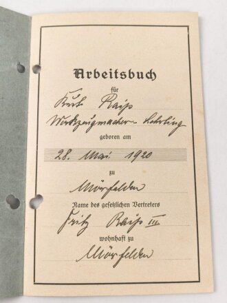 Kleine Urkundengruppe für einen Angehörigen im Grenadier Regiment 256