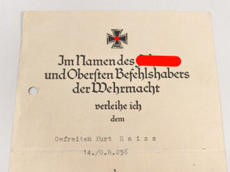 Kleine Urkundengruppe für einen Angehörigen im Grenadier Regiment 256