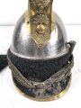 Frankreich , Helm für Kürassiere Modell 1840. In allen Teilen originales Stück, datiert 1839, bei der rechten Kokarde fehlt die Mutter der Schraube