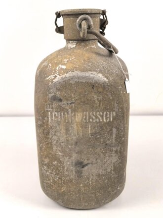 10 Liter Trinkwasserflasche Luftwaffe. Originallack, ungereinigtes Stück