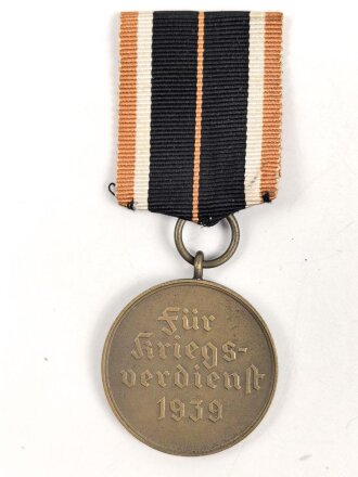 Kriegsverdienstmedaille 1939, an frühem, orangen Band