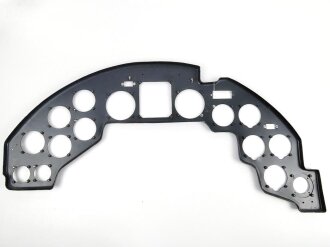 Instrumentenbrett Ju88 aus Leichtmetall. Einige Gewinde lassen sich nicht ohne weiteres  entfernen