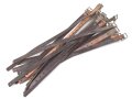 Lederriemen Wehrmacht. Breite knapp 2cm, Länge etwa 46cm. Ungebraucht, aus altem Lagerbestand. Leder weich, zum Teil angeschmutzt, sie erhalten ein ( 1 ) Stück