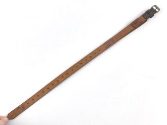 Tornisterriemen Luftwaffe, schokoladenbraunes Leder, Leichtmetallbeschläge. Herstellerstemepl von 1939. Ungebraucht