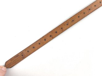 Tornisterriemen Luftwaffe, schokoladenbraunes Leder, Leichtmetallbeschläge. Herstellerstemepl von 1939. Ungebraucht