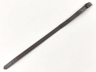 Tornisterriemen Luftwaffe, schokoladenbraunes Leder, Leichtmetallbeschläge. Herstellerstemepl von 1939. Ungebraucht