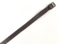 Tornisterriemen Luftwaffe, schokoladenbraunes Leder, Leichtmetallbeschläge. Herstellerstemepl von 1939. Ungebraucht