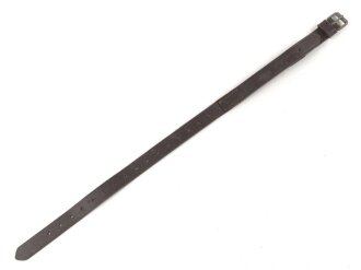 Tornisterriemen Luftwaffe, schokoladenbraunes Leder, Leichtmetallbeschläge. Herstellerstempell von 1939. Ungebraucht
