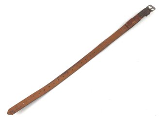 Tornisterriemen Luftwaffe, schokoladenbraunes Leder, Leichtmetallbeschläge. Herstellerstempell von 1939. Ungebraucht