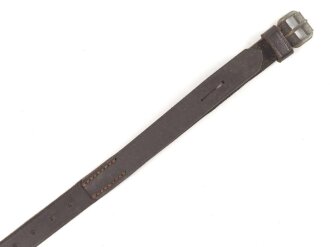 Tornisterriemen Luftwaffe, schokoladenbraunes Leder, Leichtmetallbeschläge. Herstellerstempell von 1939. Ungebraucht