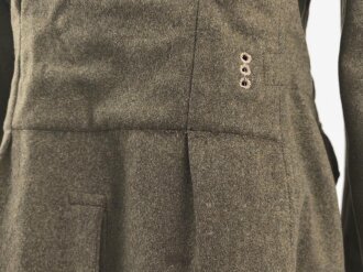 Reichsarbeitsdienst, Feldbluse für Mannschaften. Überder rechten Brusttasche war wohl mal eine Adler gesteckt ( drei kleine Löcher ) Getragenes Stück in gutem Gesamtzustand