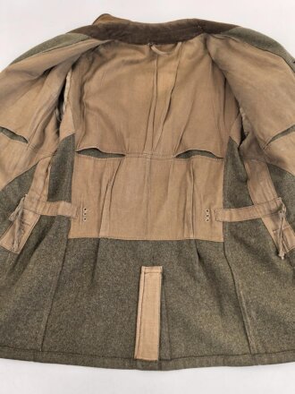 Reichsarbeitsdienst, Feldbluse für Mannschaften. Überder rechten Brusttasche war wohl mal eine Adler gesteckt ( drei kleine Löcher ) Getragenes Stück in gutem Gesamtzustand