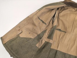 Reichsarbeitsdienst, Feldbluse für Mannschaften. Überder rechten Brusttasche war wohl mal eine Adler gesteckt ( drei kleine Löcher ) Getragenes Stück in gutem Gesamtzustand
