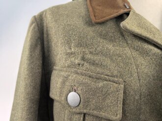 Reichsarbeitsdienst, Feldbluse für Mannschaften. Überder rechten Brusttasche war wohl mal eine Adler gesteckt ( drei kleine Löcher ) Getragenes Stück in gutem Gesamtzustand