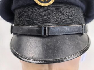 Deutsche Arbeitsfront Schirmmütze. getragenes Stück, guter Gesamtzustand, im Schweißband mit RZM Etikett. Kopfgrösse 56