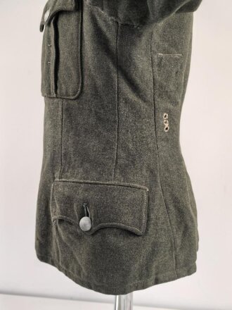 Kriegsmarine, Feldbluse für Angehörige der Küstenartillerie. Getragenes Kammerstück, die Knöpfe auf " Heer"