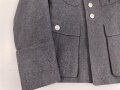Luftwaffe, Waffenrock für einen Oberfeldwebel im Kampfgeschwader 155 Ansbach. Frühes Kammerstück mit Kragenkordel in sehr gutem Zustand, der Adler neuzeitlich vernäht.