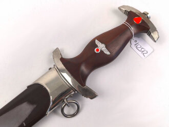 Dienstdolch Modell 1933 für Angehörige der SA. Späte Fertigung RZM M7/36 für E. & F. Hörster, Solingen. Zusammengehöriges Stück in gutem Gesamtzustand