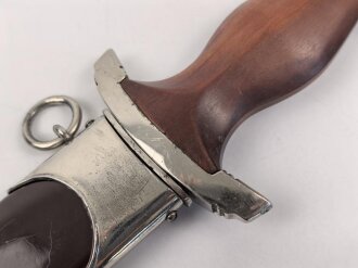 Dienstdolch Modell 1933 für Angehörige der SA. Späte Fertigung RZM M7/36 für E. & F. Hörster, Solingen. Zusammengehöriges Stück in gutem Gesamtzustand