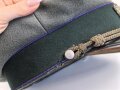 Heer, Schirmmütze für einen Feldgeistlichen / Heeresgeistlichen. Deutlich getragenes Stück mit diversen Mottenschäden. Kopfgrösse gemessen 56