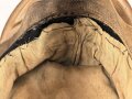 Heer, Schirmmütze für einen Feldgeistlichen / Heeresgeistlichen. Deutlich getragenes Stück mit diversen Mottenschäden. Kopfgrösse gemessen 56