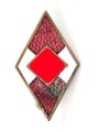 Mitgliedsabzeichen für Angehörige der Hitlerjugend. RZM M 1/143. Emailleschaden im oberen Bereich