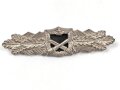 Nahkampfspange silber, Hersteller A.G.M. u.K. Gablonz. Guter Zustand, sauber entnazifiziert