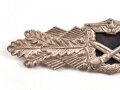 Nahkampfspange silber, Hersteller A.G.M. u.K. Gablonz. Guter Zustand, sauber entnazifiziert