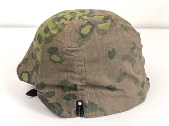 Waffen SS, Tarnbezug für einen Stahlhelm. Neuzeitliche Fertigung aus originalem Tarnmaterial