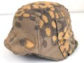 Waffen SS, Tarnbezug für einen Stahlhelm. Neuzeitliche Fertigung aus originalem Tarnmaterial
