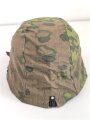 Waffen SS, Tarnbezug für einen Stahlhelm. Neuzeitliche Fertigung aus originalem Tarnmaterial