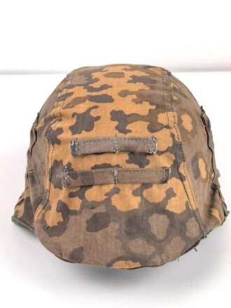 Waffen SS, Tarnbezug für einen Stahlhelm. Neuzeitliche Fertigung aus originalem Tarnmaterial