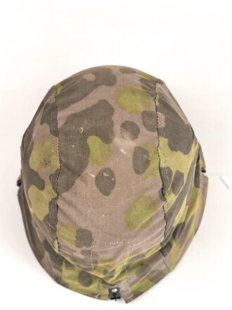 Waffen SS, Tarnbezug für einen Stahlhelm. Neuzeitliche Fertigung aus originalem Tarnmaterial