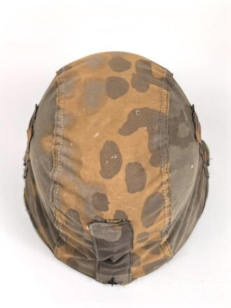 Waffen SS, Tarnbezug für einen Stahlhelm. Neuzeitliche Fertigung aus originalem Tarnmaterial