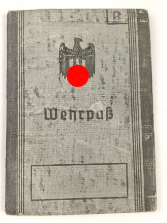 Wehrpaß für eine  Mann aus Rudolstadt, wenige...