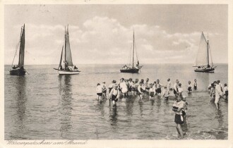 Ansichtskarte "Wasserpatschen am Strand"