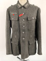 Heer, Feldbluse Modell 1943 für Mannschaften. Leicht getragenes Stück in gutem Gesamtzustand, die Effekten original vernäht